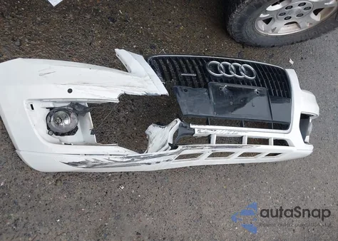 2010 Audi Q5 3.2 Premium z USA, uszkodzony, nr VIN WA1LKAFP4AA088431